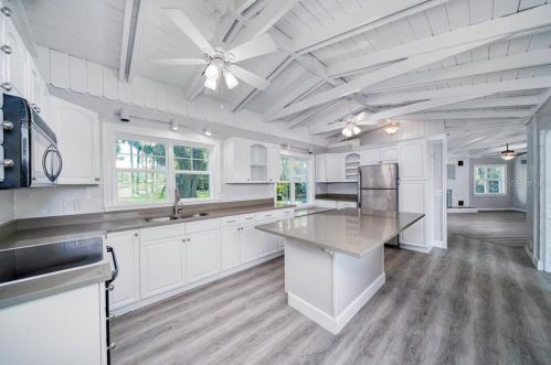 404 Crystal Dr, Sanford, FL 32773-4710