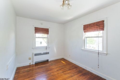 16 Irving Ter, Bloomfield NJ  07003-3811 exterior