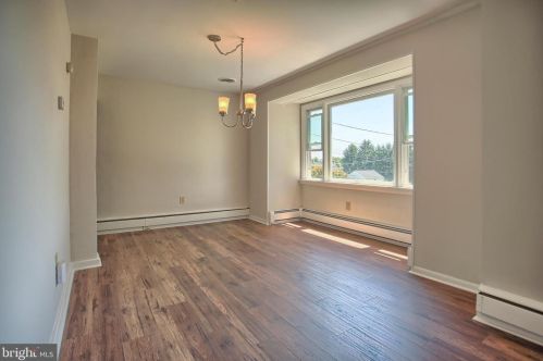 5526 Rodgers Ave, Harrisburg PA  17112-2574 exterior