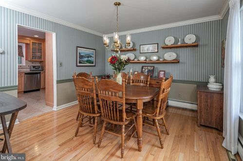 16 Vanderveer Dr, Lawrence Township NJ  08648-3151 exterior
