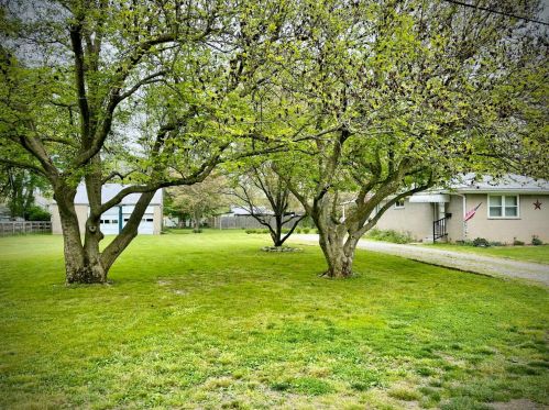 218 Forest Ave, Stonelick, OH 45103-2828
