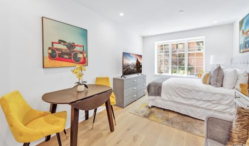 23-23 30th Rd, Long Island City, NY 11102-4032