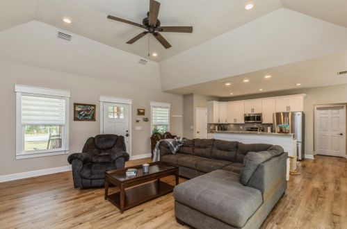 193 Michaelmas Cir, Defuniak Springs FL  32433-6934 exterior