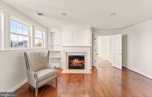 20906 Mcintosh Pl, Leesburg VA  20175-6372 exterior