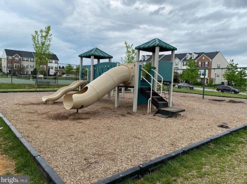 35 Chadwick Dr, Charles Town WV  25414-4464 exterior