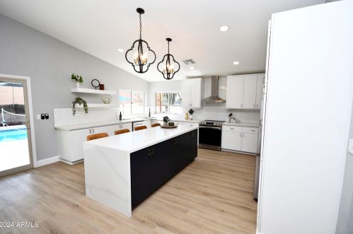 5627 Saguaro Dr, Glendale AZ  85304-3873 exterior