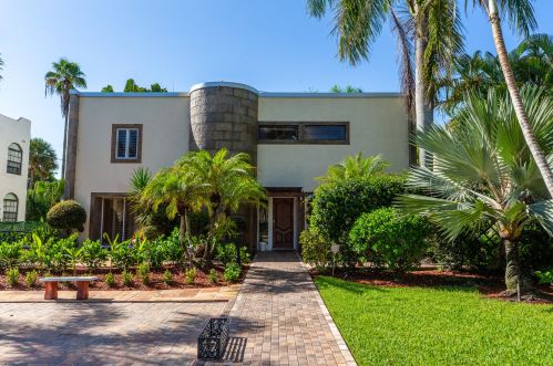 240 Monroe Dr, West Palm Beach, FL 33405-1926