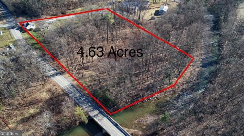 2 Lovers Ln, Lincoln Colliery, PA 17963-9573