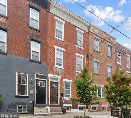 1836 Hicks St, Philadelphia, PA 19145-2209
