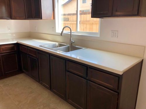 919 Southgate Dr, Bakersfield CA  93304-5150 exterior
