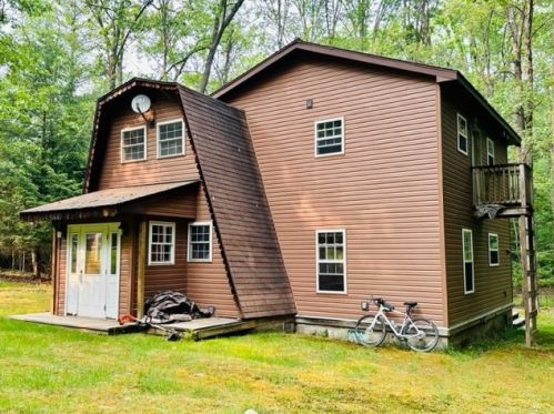 9018 Old State, Strattanville, PA 16258-5130