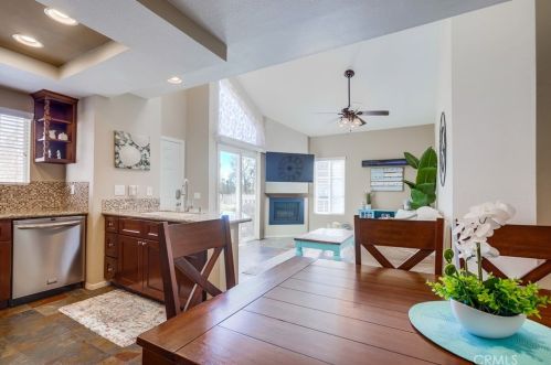 28882 Canyon Pt, Trabuco Canyon CA  92679-1092 exterior