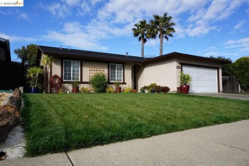 746 Andrea Way, West Pittsburg, CA 94565-4611