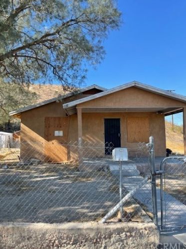 300 5th Ave, Barstow, CA 92311-2355