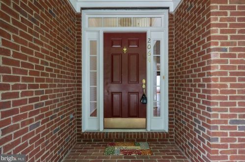 2064 Powells Landing Cir, Woodbridge, VA 22191-4565