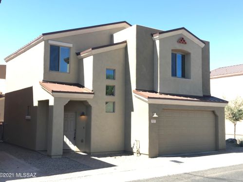 2452 Crystal Rapids Ln, Tucson, AZ 85718-6697