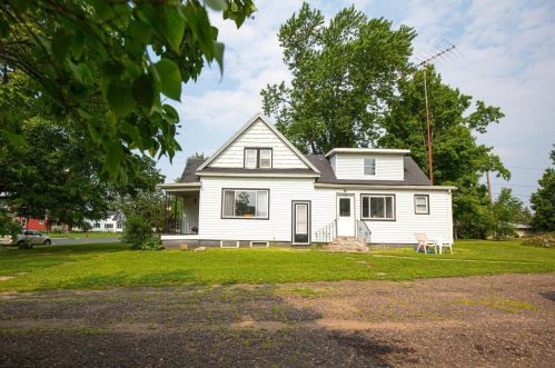 131 La Salle Ave, Poskin, WI 54812-1424