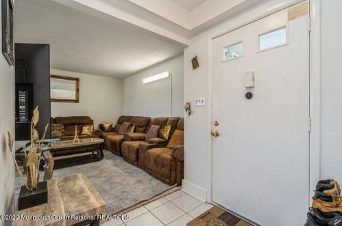 2 Lowell Ct, Bricktown NJ  08724-2423 exterior