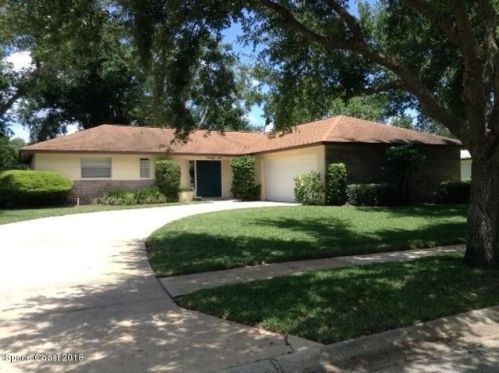 2010 London Town Ln, Titusville, FL 32796-4127