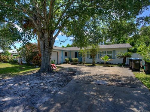 6621 Voltaire Dr, Orlando, FL 32809-6465