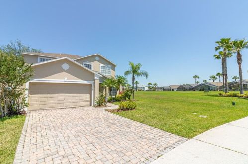4826 Cumbrian Lakes Dr, Kissimmee, FL 34746-6719