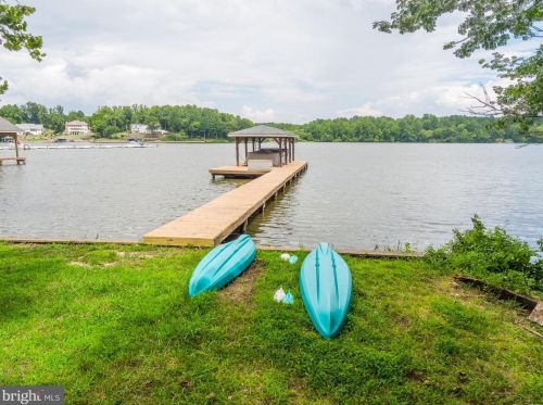 26605 Pennfields Dr, Madison Mills VA  22960-3669 exterior