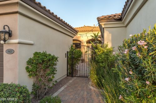 5421 Milton Dr, Cave Creek AZ  85331-2452 exterior