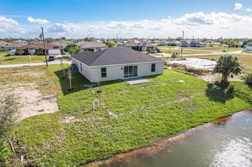 1618 6th Ave, Cape Coral, FL 33909-0092