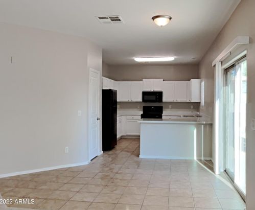 11418 Mountain View Dr, Avondale AZ  85323-1128 exterior