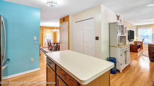 305 Bartley Rd, Jackson Twp NJ  08527-1166 exterior