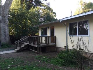 3925 2nd Ave, Sacramento CA  95817-3005 exterior