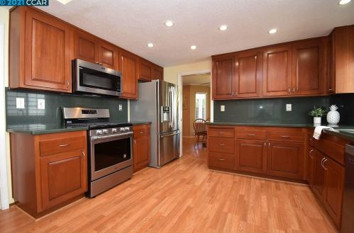 984 Springview Cir, San Ramon CA  94583-4721 exterior