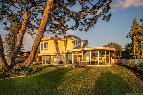 741 Granados Ave, Solana Beach, CA 92075-1220