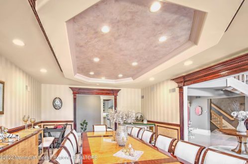 24 Dora Ln, Holmdel Village NJ  07733-1671 exterior