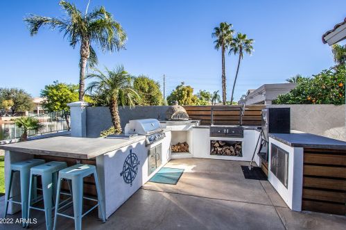 1820 Monarch Bay Dr, Gilbert AZ 85234-2713 exterior