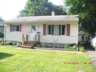 317 William St, Bath, NY 14810-1638