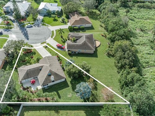 5450 2nd Pl, Vero Beach, FL 32968-2223