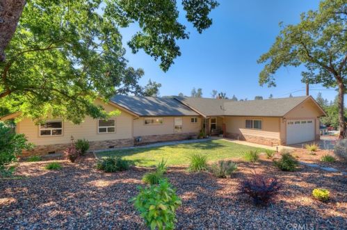 188 Valley View Dr, Paradise, CA 95969-3711