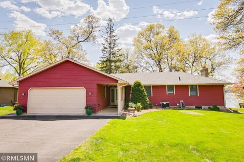 23136 Martin Lake Dr, Stacy, MN 55079-9378