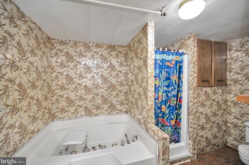 6705 Fisher Dr, Spotsylvania VA  22551-2613 exterior