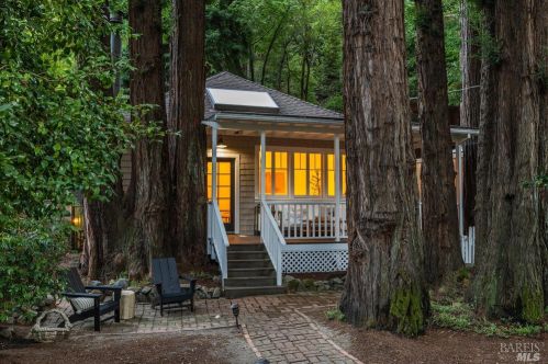 207 Madrone Ave, Larkspur CA  94939-2114 exterior