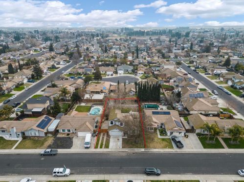 15530 Lottie Way, Lathrop CA  95330-9475 exterior