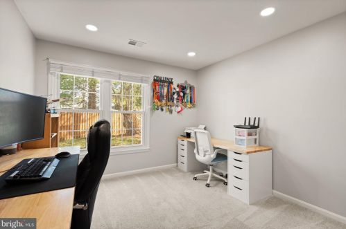 816 Anne St, Leesburg VA  20175-3426 exterior