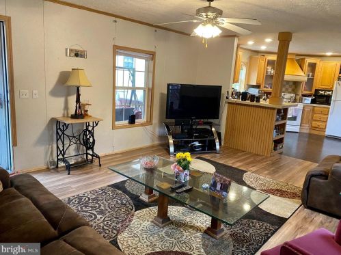 129 Locust Ln, Smithville PA  17560-9758 exterior