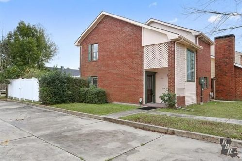 226 French Quarter Dr, Houma, LA 70364-2662
