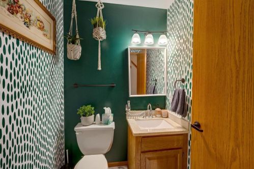 31 Ponwood Cir, Madison WI  53717-1179 exterior