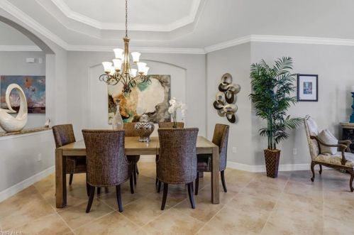 2982 Aviamar Cir, Naples FL  34114-9564 exterior