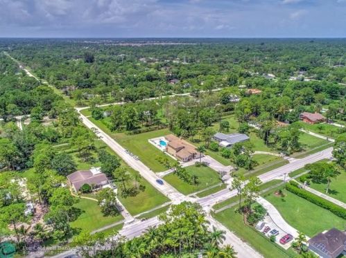 11538 Persimmon Blvd, West Palm Beach FL  33411-9021 exterior