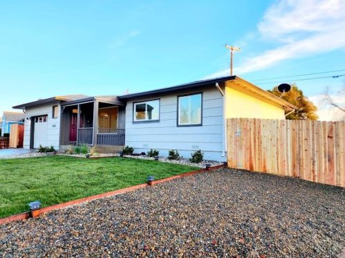 4052 Cornelia Way, North Highlands CA  95660-4452 exterior