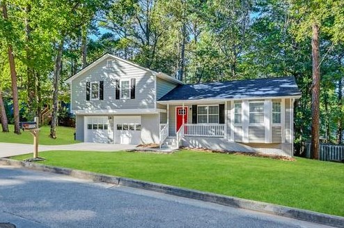 5626 Boggs Dr, Stone Mountain GA  30087-5742 exterior